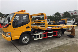 涿州哪里有拖车服务